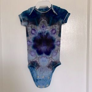 BABY TieDye onesie